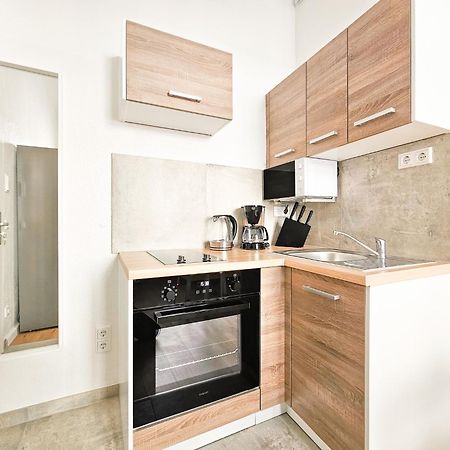 Raj Living - Studio Wohnungen - 15 Min Zur Messe Dus Düsseldorf Exterior foto